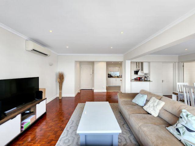 To Let 2 Bedroom Property for Rent in Sea Point Western Cape